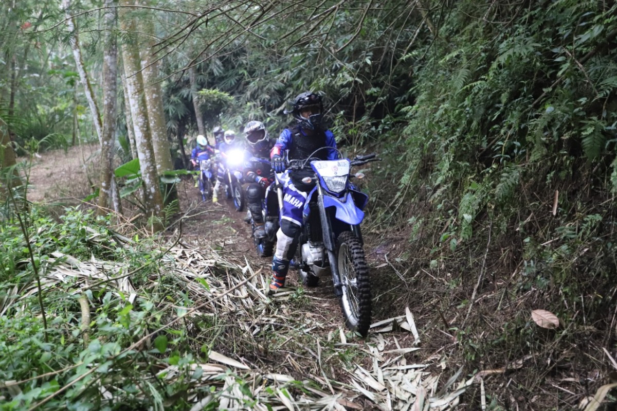 Ngabuburit Explore Merapi, Nikmati Trabasan Dengan WR 155 R Bersama Tiga Biker Kenamaan